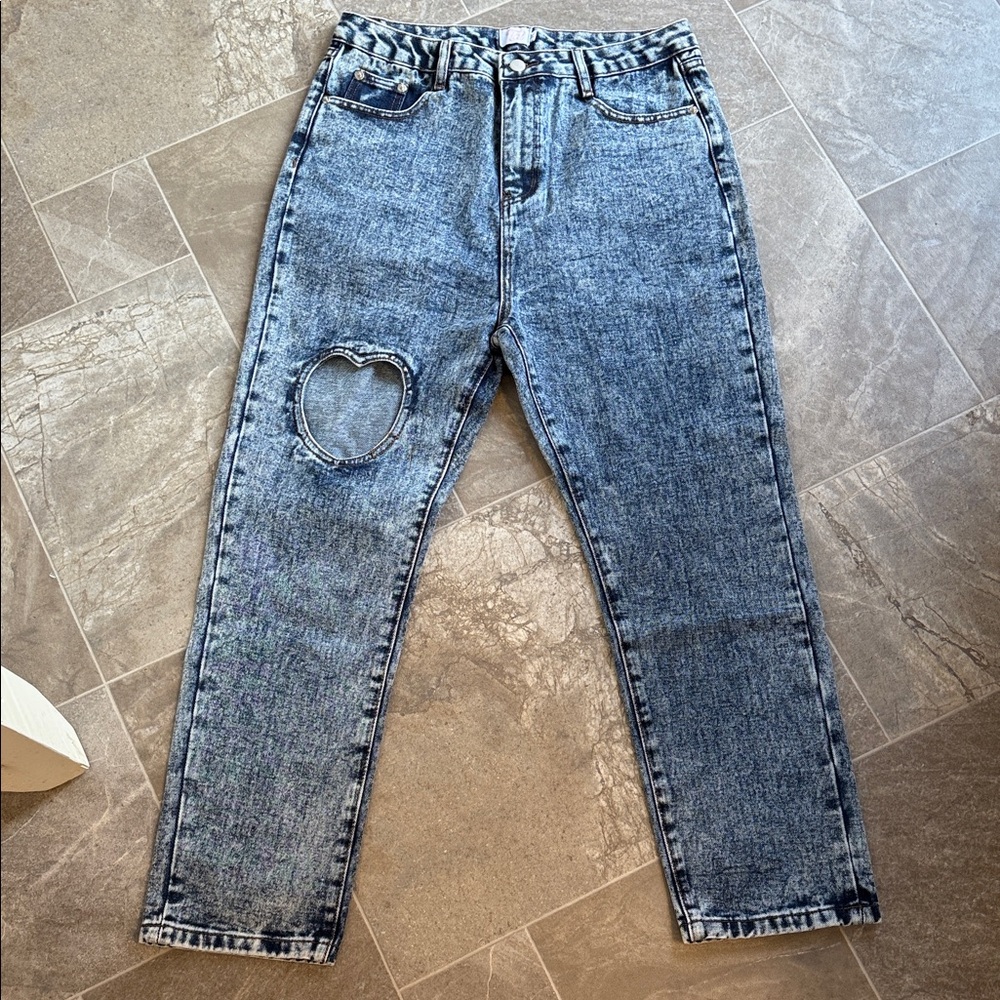 Tal Distressed 80s vibes acid wash Jeans Heart Cutout boyfriend cut sz31 NWOT